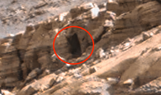 UFO Sightings Daily source image labeled Mars doorway